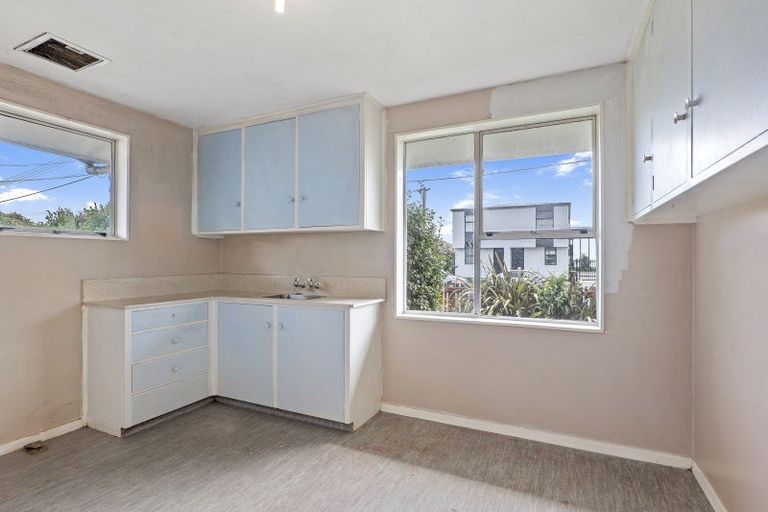 Photo of property in 35 Clive Street, Phillipstown, Christchurch, 8011