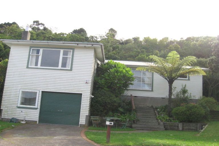 Photo of property in 12 Tui Terrace, Tawa, Wellington, 5028