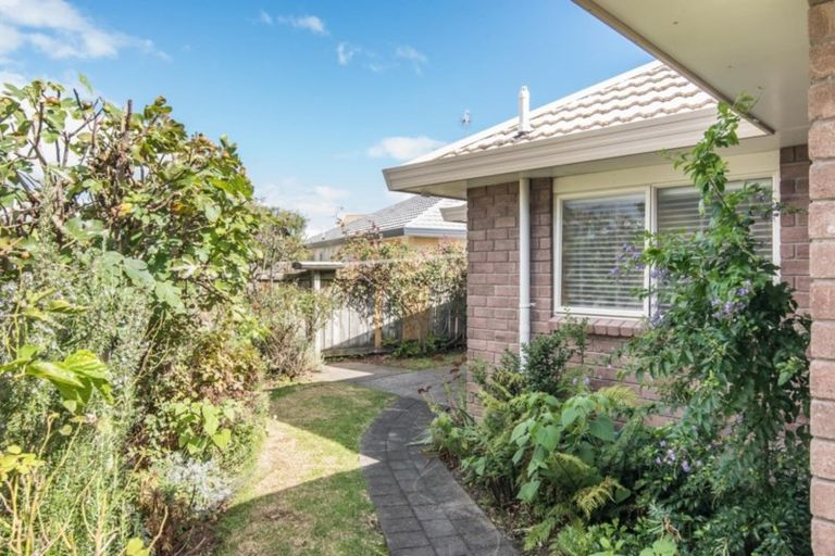 Photo of property in 31 Beach Haven Place, Paraparaumu Beach, Paraparaumu, 5032
