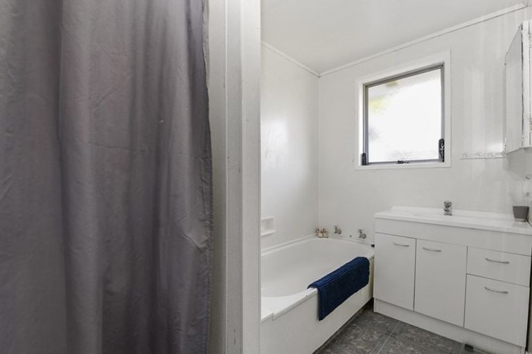 Photo of property in 20 Tania Crescent, Western Heights, Rotorua, 3015