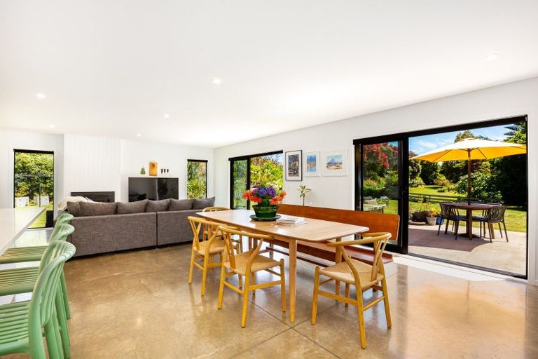 Photo of property in 27 Smithfield Road, Waikanae, 5391