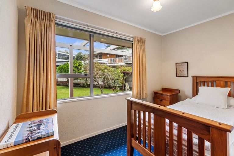 Photo of property in 70 Maungawhare Place, Otumoetai, Tauranga, 3110