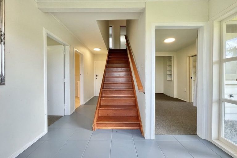 Photo of property in 14 Terawhiti Terrace, Karori, Wellington, 6012