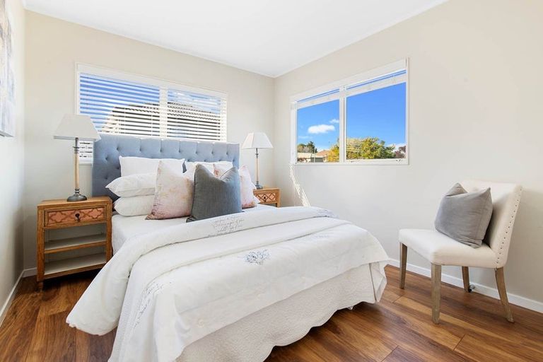 Photo of property in 13 Oakridge Way, Northpark, Auckland, 2013