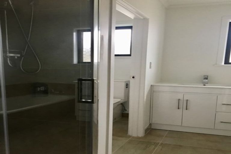 Photo of property in 206 Russell Road, Manurewa, Auckland, 2102