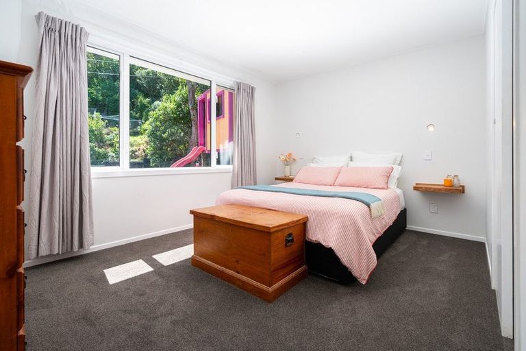 Photo of property in 11 Vancouver Street, Kingston, Wellington, 6021