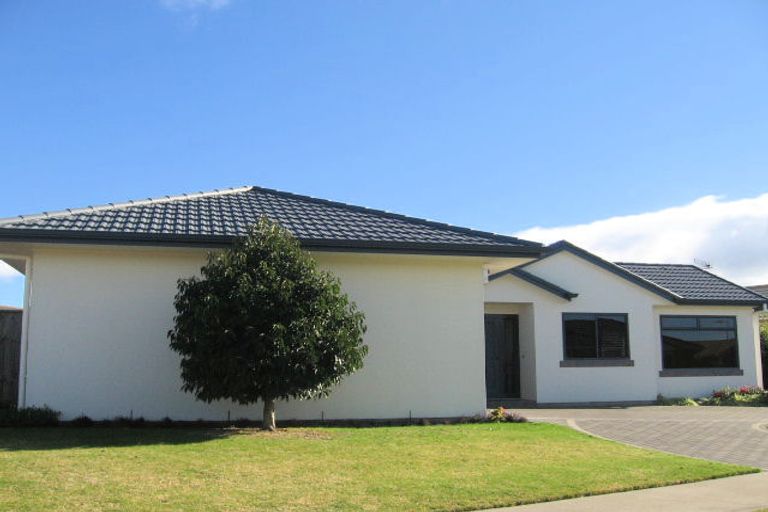 Photo of property in 8 Flemington Place, Taradale, Napier, 4112