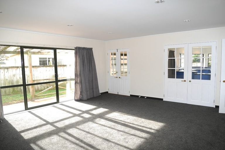 Photo of property in 15a Watson Drive, Paraparaumu Beach, Paraparaumu, 5032