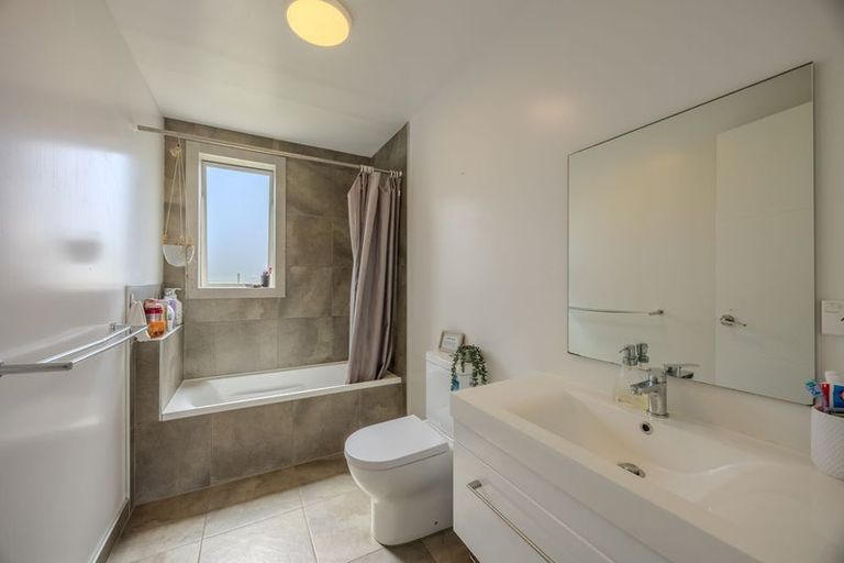 Photo of property in 14 Francis Lane, Lake Hawea, Wanaka, 9382