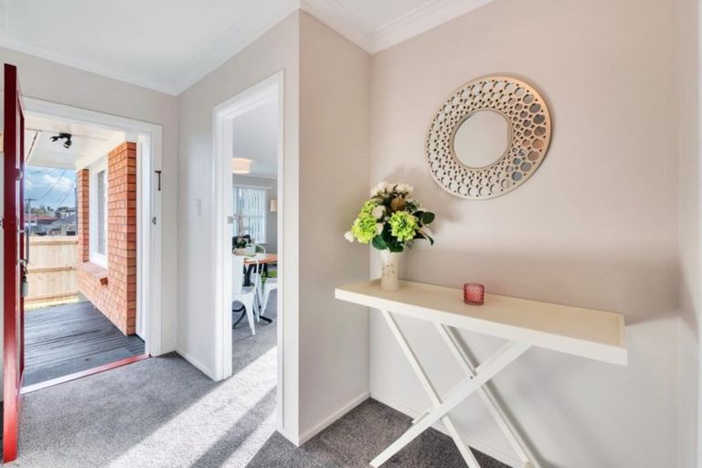 Photo of property in 1/84 Wallace Road, Papatoetoe, Auckland, 2025