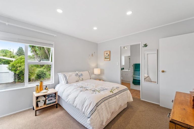 Photo of property in 2/63 College Road, Northcote, Auckland, 0627