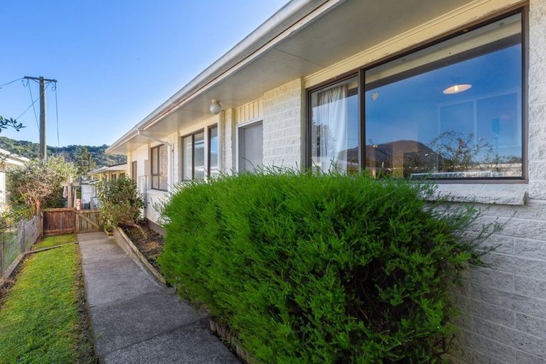 Photo of property in 162c Waikawa Road, Picton, 7220