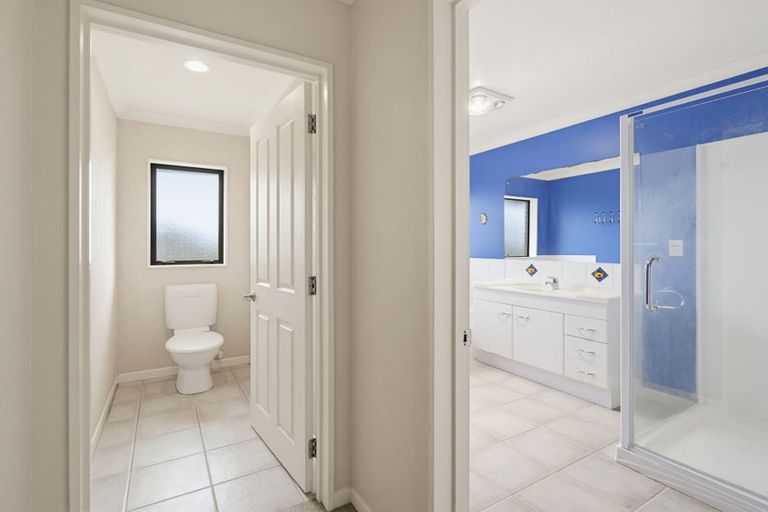 Photo of property in 66 Royal Oak Drive, Kelvin Grove, Palmerston North, 4414