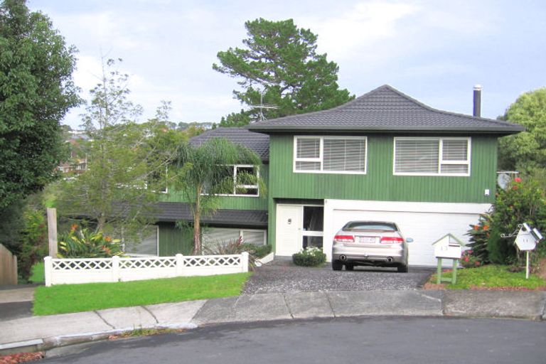 Photo of property in 13 Kilduff Place, Mairangi Bay, Auckland, 0630