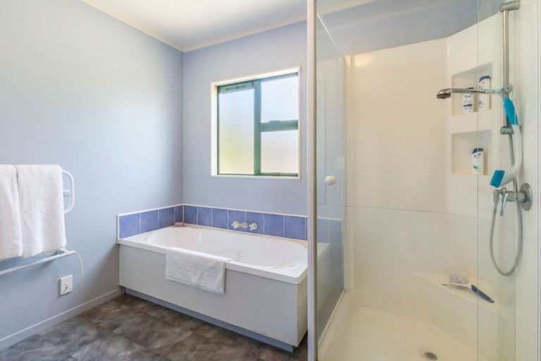 Photo of property in 25 Howden Road, Fairfield, Hamilton, 3214