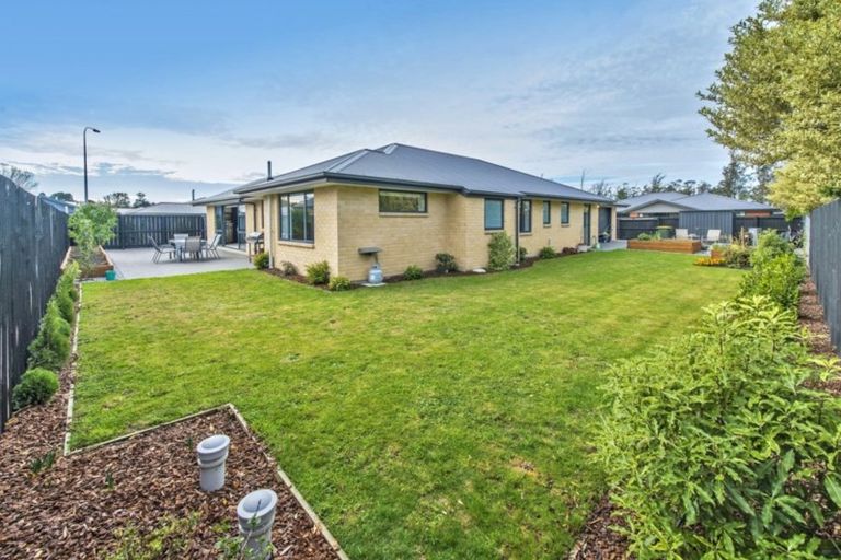 Photo of property in 6 Walter Place, Kirwee, Darfield, 7571