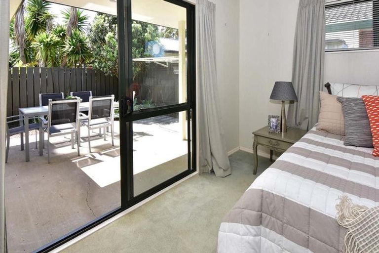 Photo of property in 11a Pine Road, Orewa, 0931