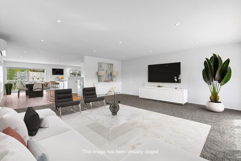 Photo of property in 96 Saddleback Rise, Murrays Bay, Auckland, 0630