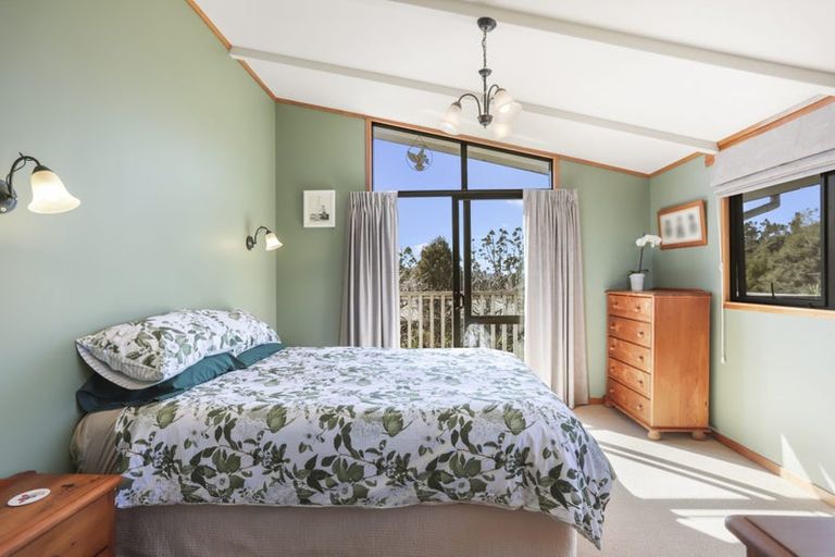 Photo of property in 706 Huia Road, Parau, Auckland, 0604