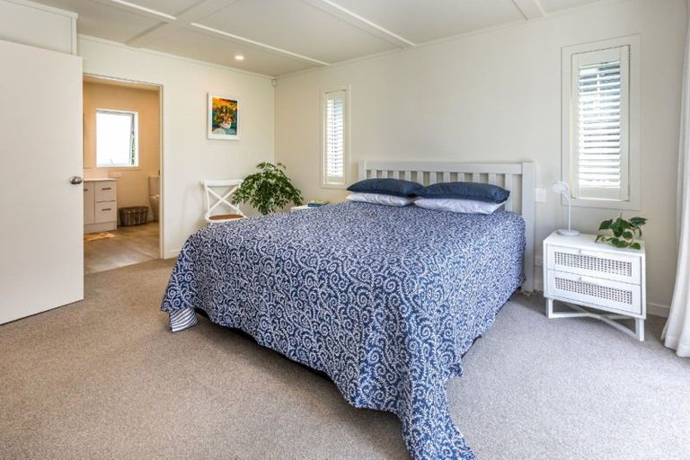 Photo of property in 107 Riverview Road, Whangamata, 3620