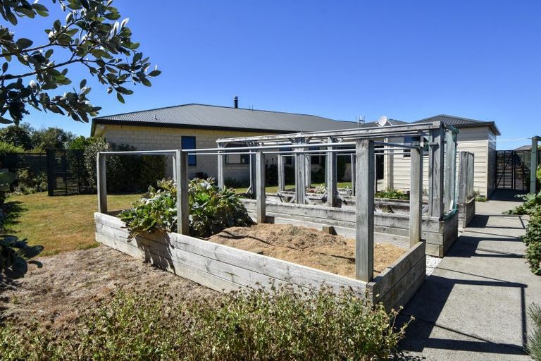 Photo of property in 39 Armstrong Avenue, Carterton, 5713