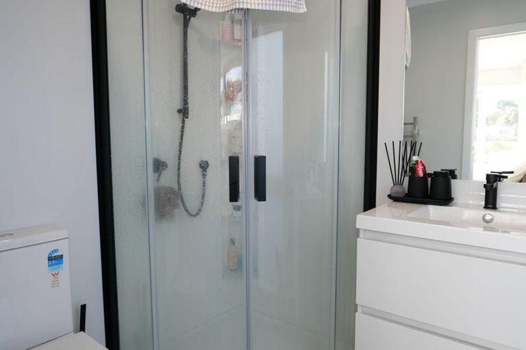 Photo of property in 36 Koru Loop, Paraparaumu, 5032