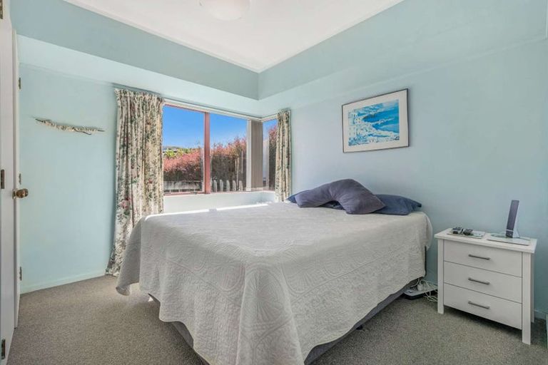 Photo of property in 5 Dudley Crescent, Cable Bay, 0420