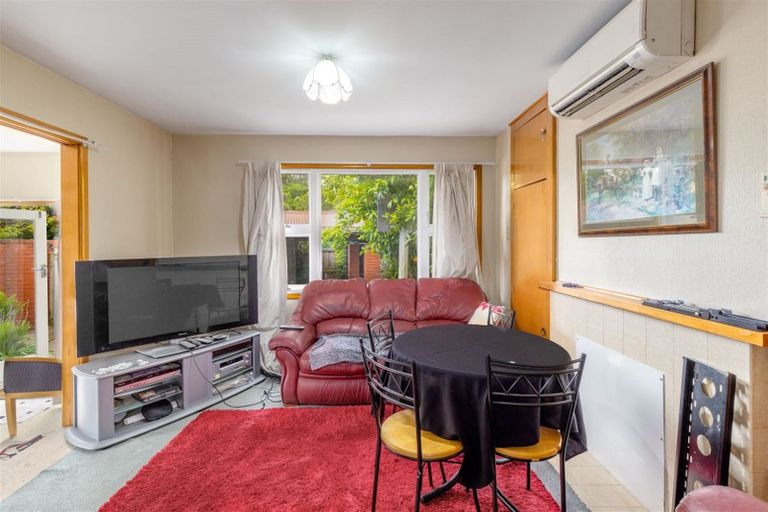 Photo of property in 1/236 Grahams Road, Burnside, Christchurch, 8053