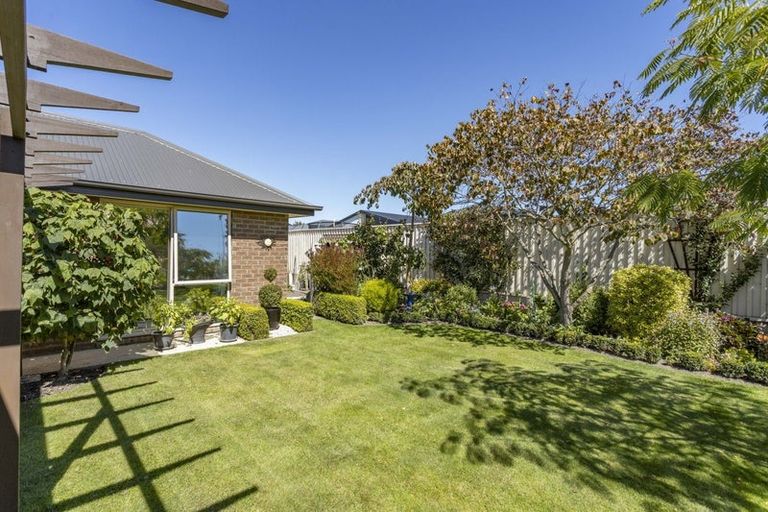 Photo of property in 10 Holly Place, Rangiora, 7400