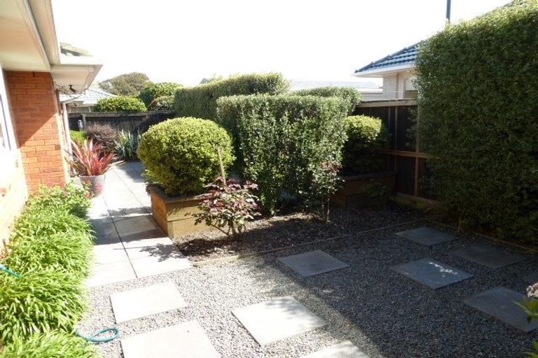 Photo of property in 2/345 Greers Road, Bishopdale, Christchurch, 8053