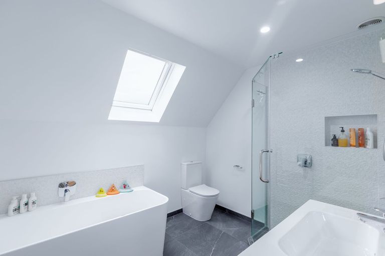 Photo of property in 21 Condell Avenue, Papanui, Christchurch, 8053