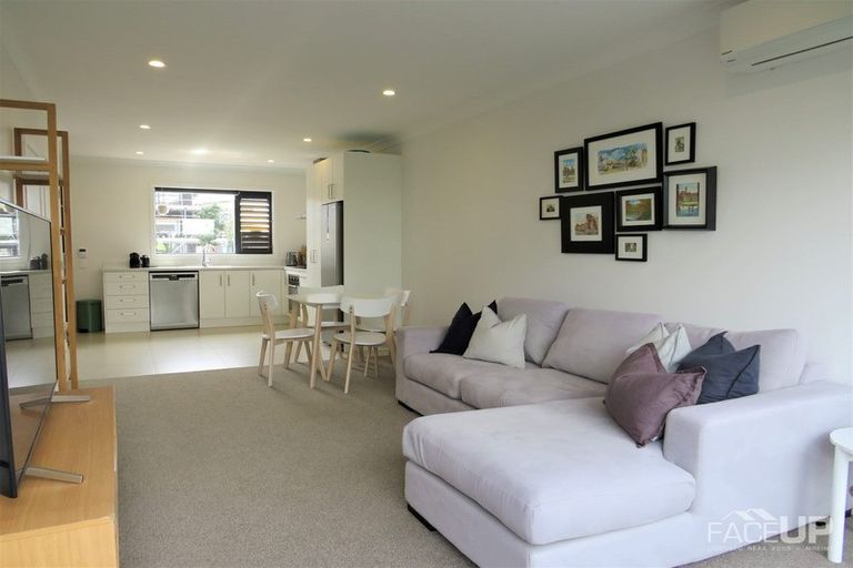 Photo of property in 63 Glidepath Road, Hobsonville, Auckland, 0616