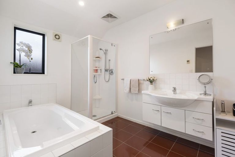 Photo of property in 40 Titirangi Crescent, Parklands, Christchurch, 8083