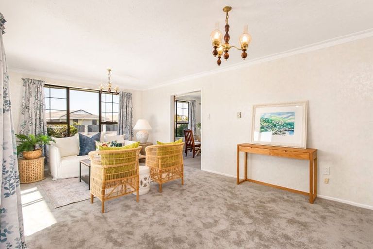 Photo of property in 11 Rolfe Place, Bishopdale, Christchurch, 8053