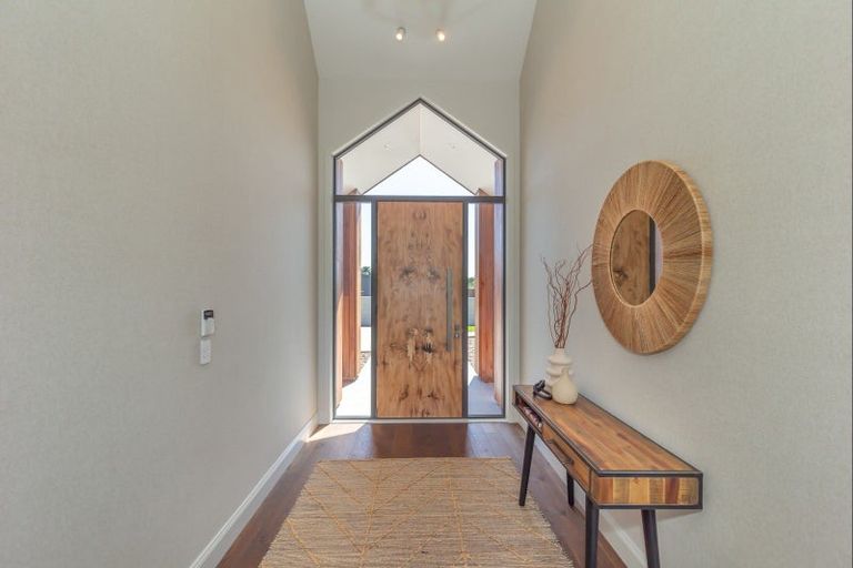 Photo of property in 22 Phoenix Palms Grove, Levin, 5510