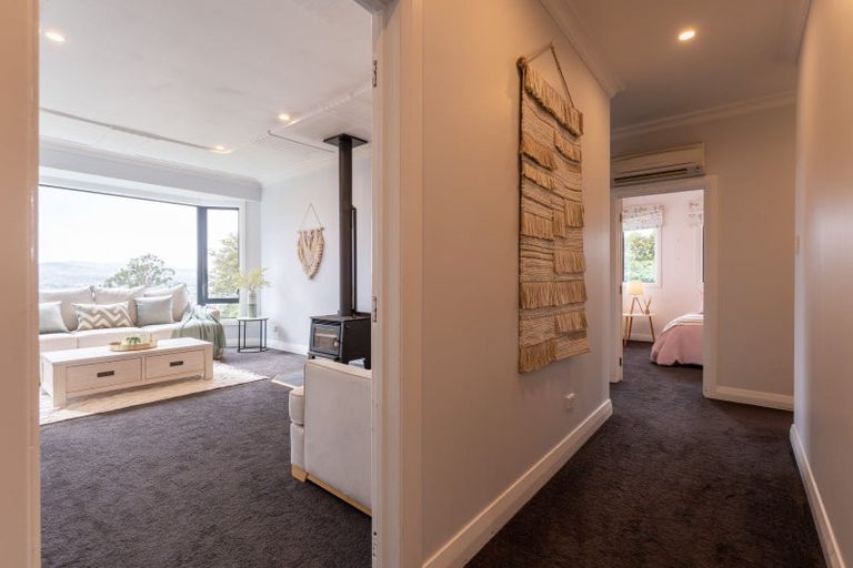 Photo of property in 11 Middleton Road, Kew, Dunedin, 9012