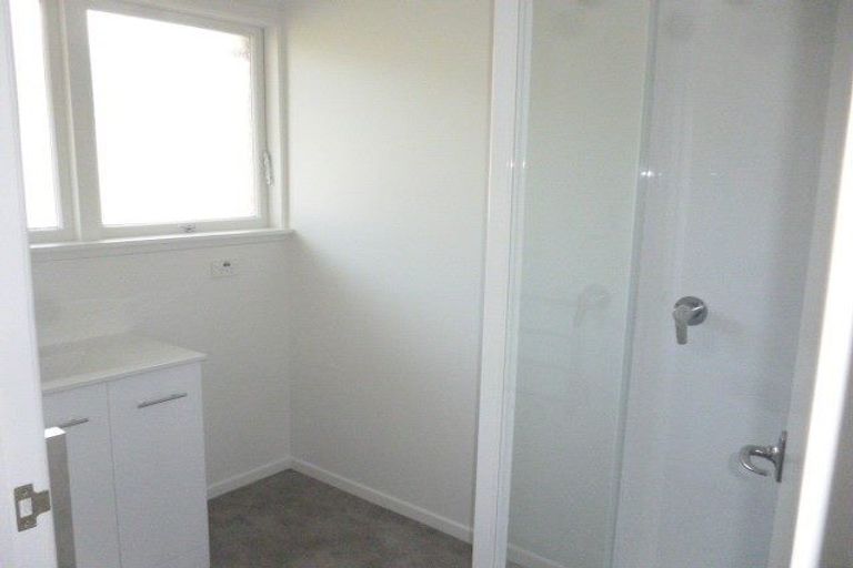 Photo of property in 2/4 Marriott Road, Pakuranga, Auckland, 2010