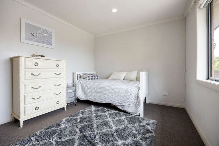 Photo of property in 18 Brancaster Place, Cambridge, 3434