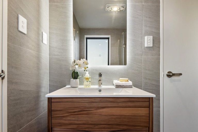 Photo of property in 5/2 Fairview Road, Papatoetoe, Auckland, 2025