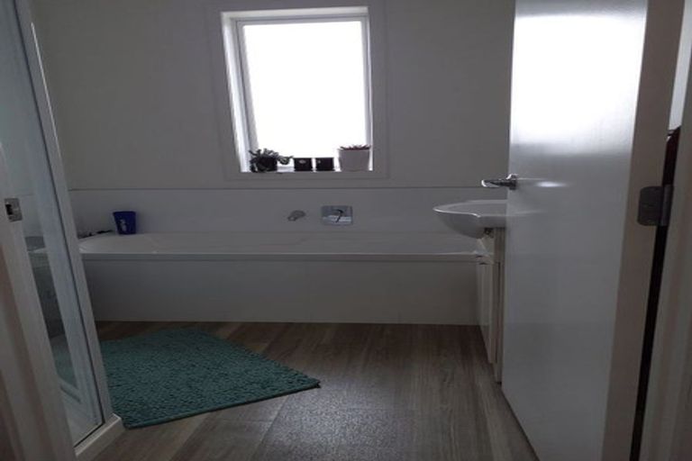 Photo of property in 114 Victoria Street West, Onehunga, Auckland, 1061