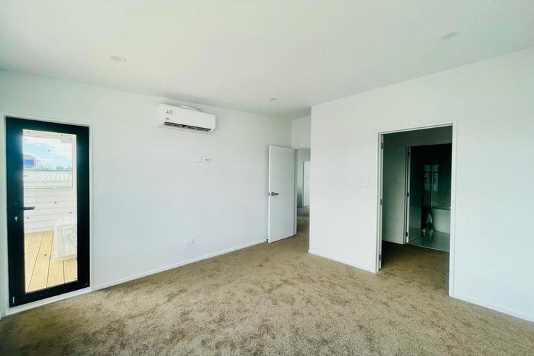 Photo of property in 76 Kauri Heart Avenue, Takanini, 2112