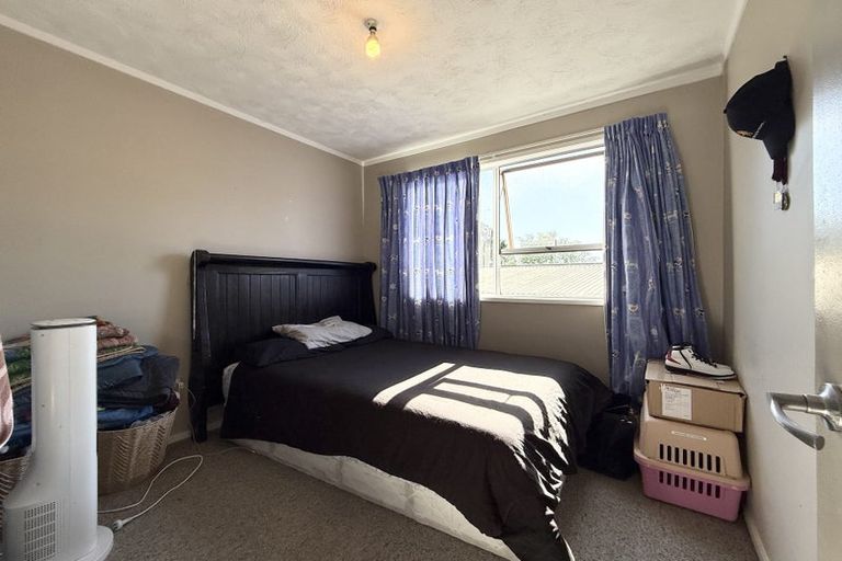 Photo of property in 31 Preston Avenue, Henderson, Auckland, 0610