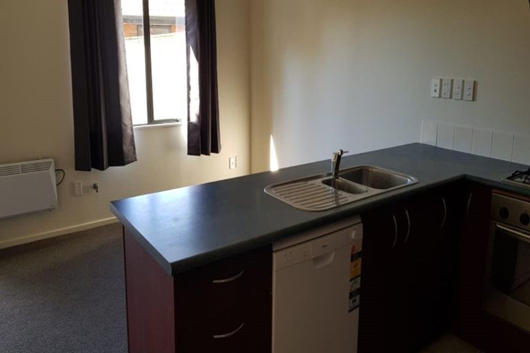 Photo of property in 8/3 Orwell Road, Greenhithe, Auckland, 0632