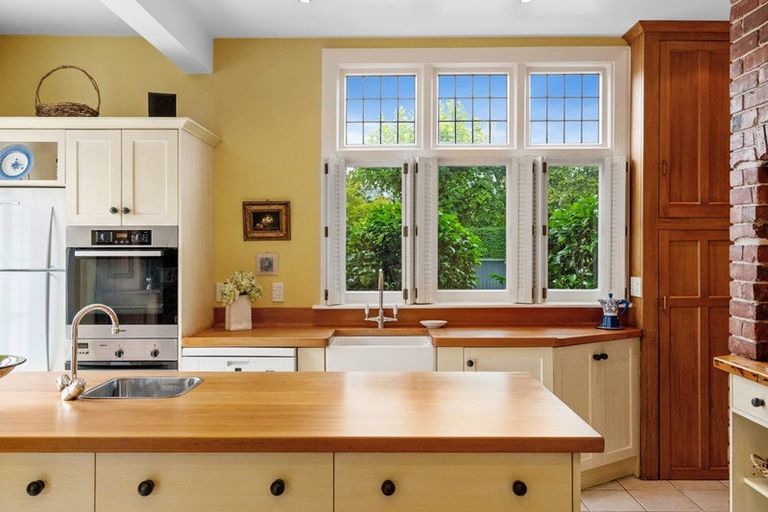 Photo of property in 47 Holmwood Road, Merivale, Christchurch, 8014