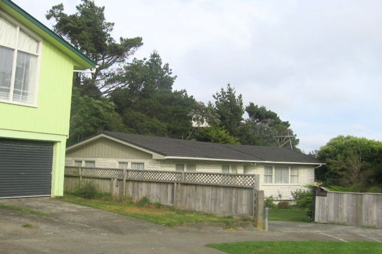 Photo of property in 9a Barberry Grove, Maungaraki, Lower Hutt, 5010