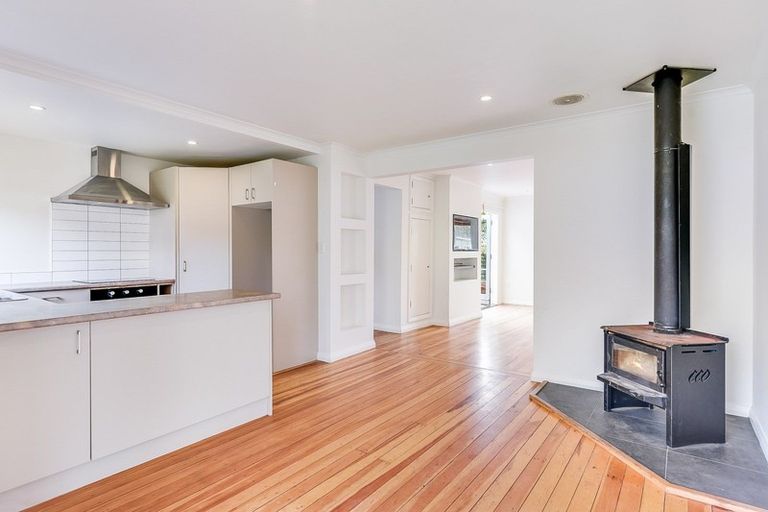 Photo of property in 20 Kiwi Avenue, Forest Lake, Hamilton, 3200