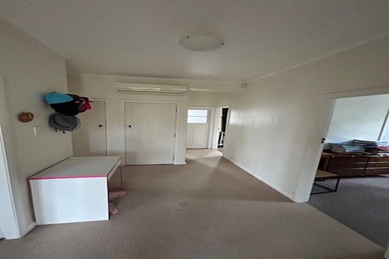 Photo of property in 15 Savage Crescent, West End, Palmerston North, 4412