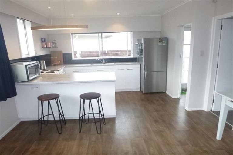 Photo of property in 25 California Drive, Totara Park, Upper Hutt, 5018