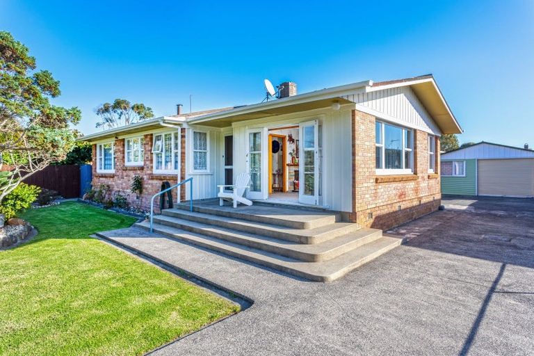 Photo of property in 103 Moanataiari Street, Thames, 3500