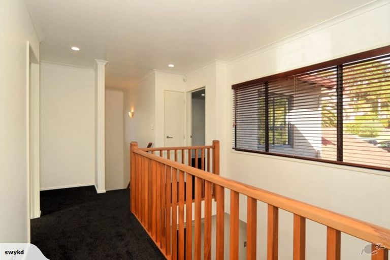 Photo of property in 7 Glenreagh Place, Torbay, Auckland, 0630